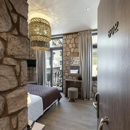 Manor Hotel 3*
