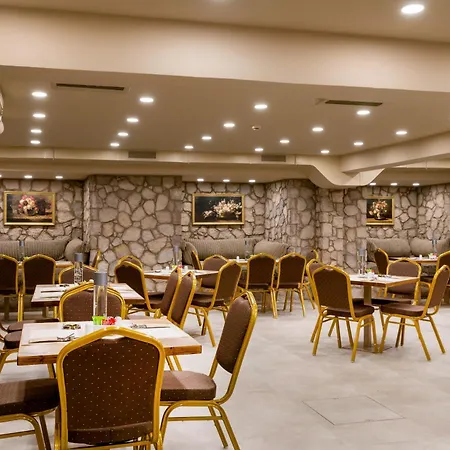 Manor 3*